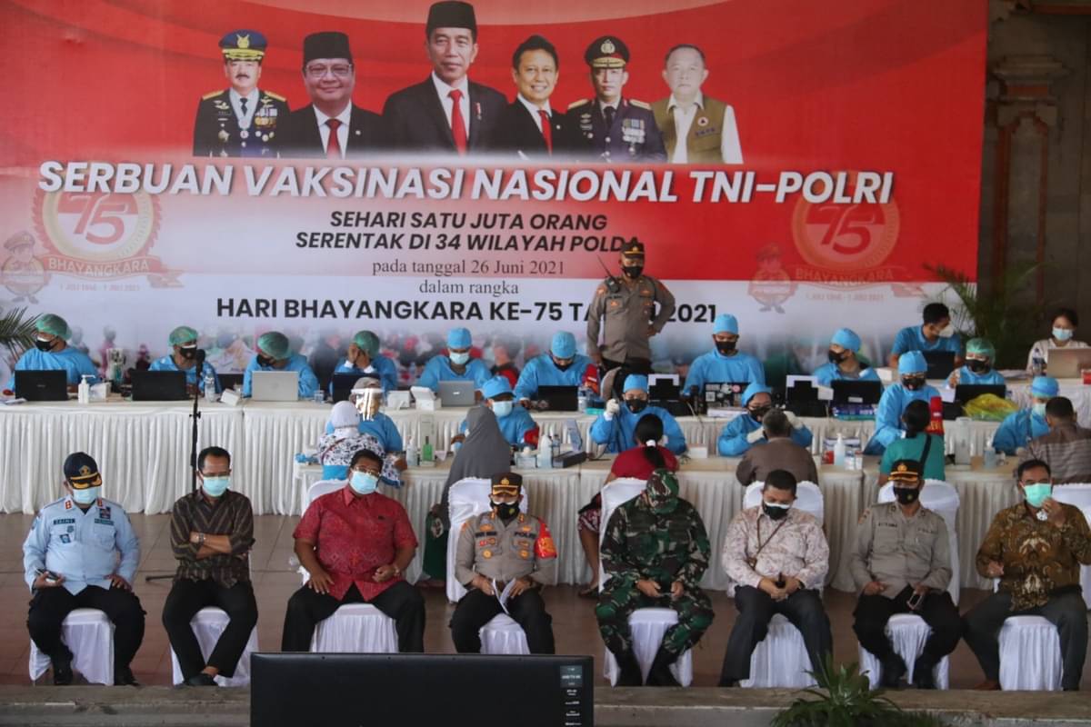 Forkopimda Kabupaten Buleleng, Bali menggelar vaksinasi massal mulai Sabtu (26/6)