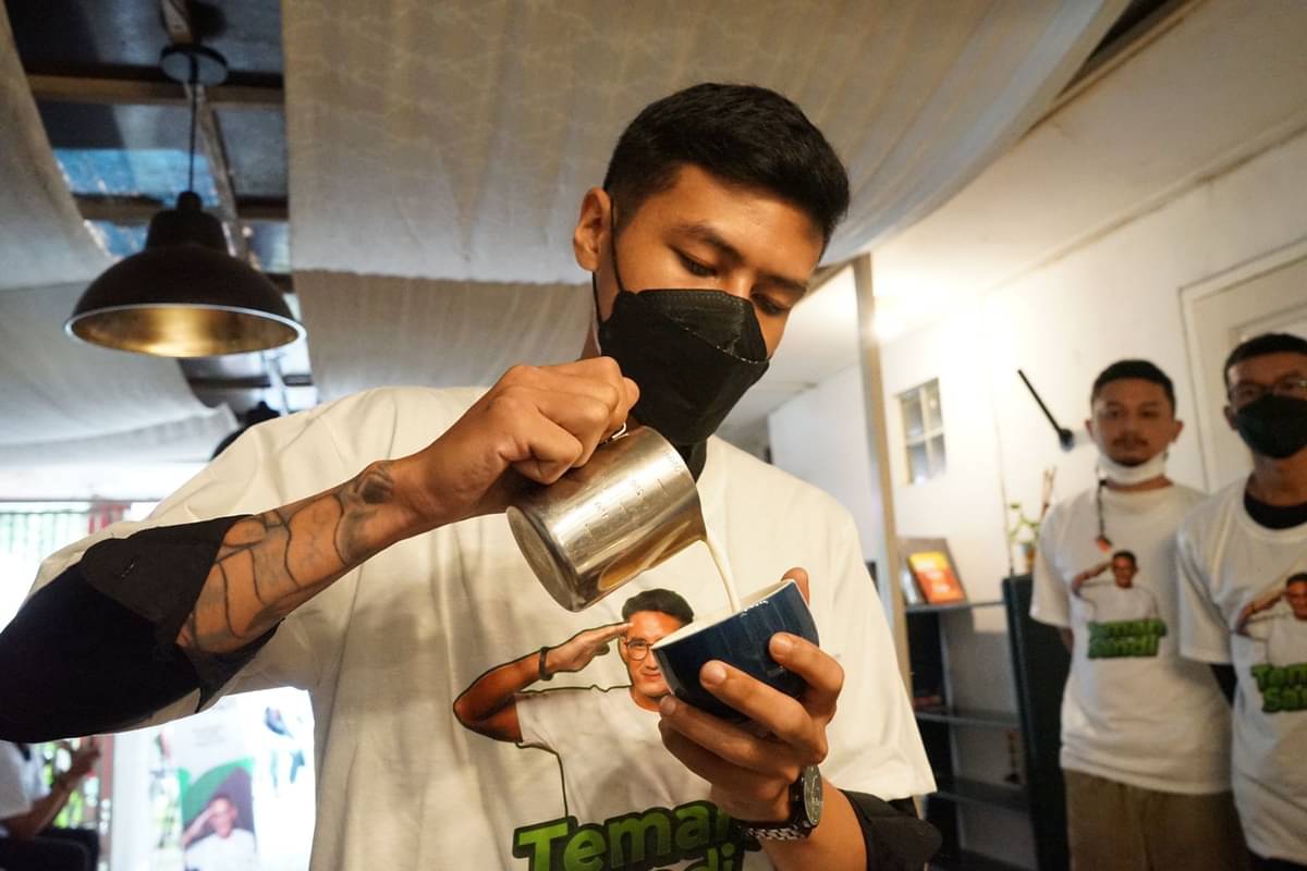 Kegiatan lomba latte art yang diadakan Teman Sandi di Bandung.