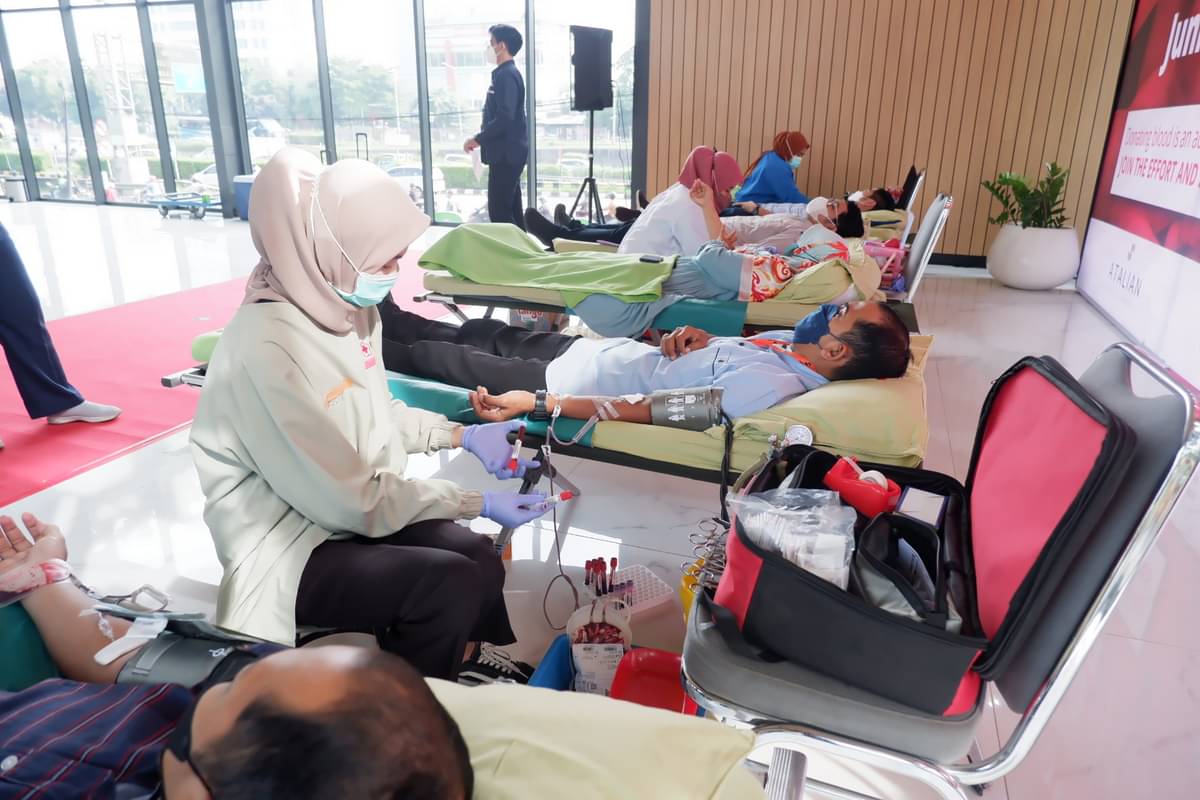 Kegiatan Donor darah yang diadakan Atalian Indonesia 
