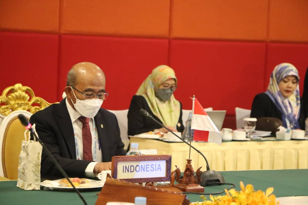 Menko PMK Muhajdir Effendy hadir di The ASEAN Socio-Cultural Community (ASCC) Council ke-28 di Kamboja