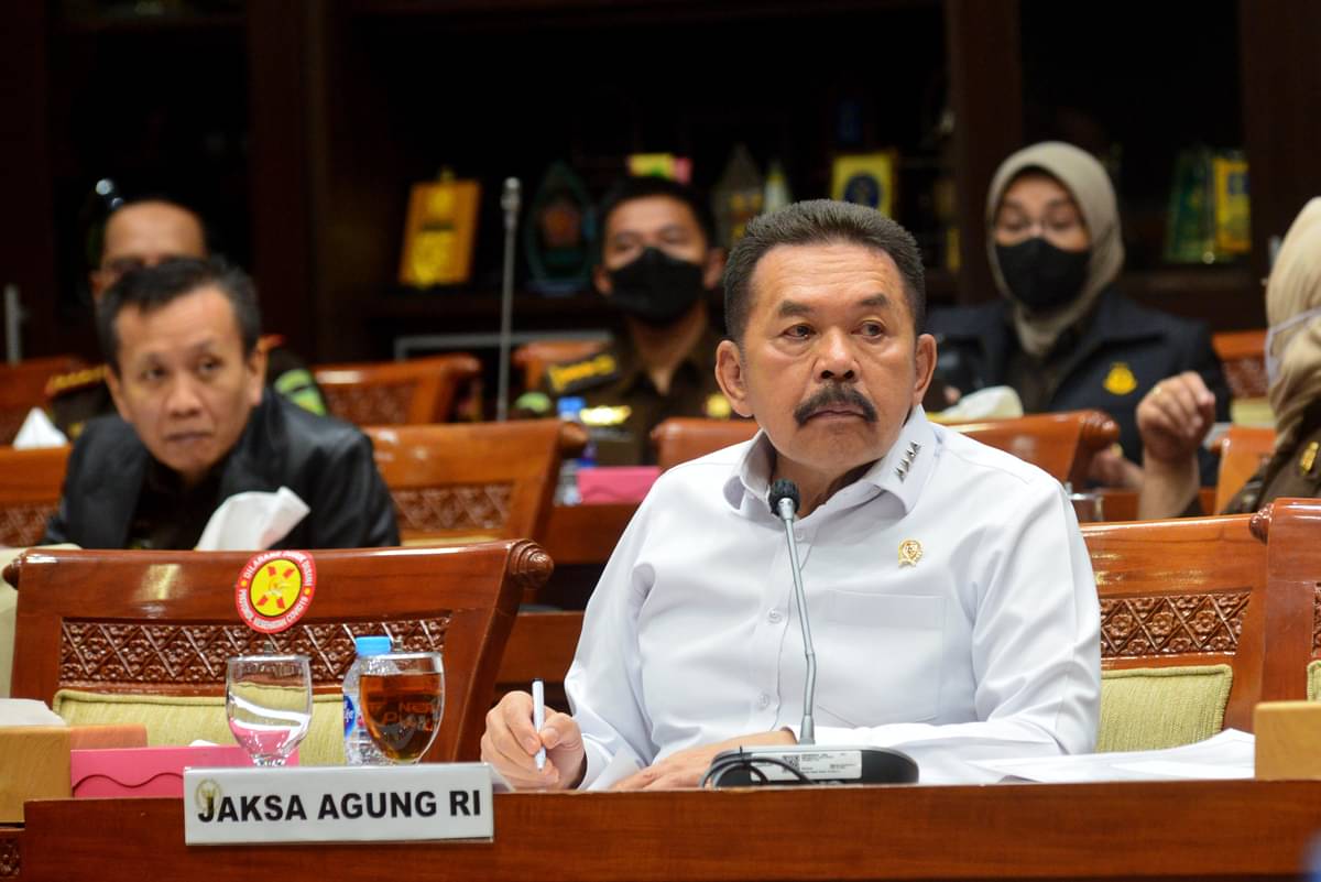Jaksa Agung ST Burhanuddin saat mengikuti rapat kerja dengan DPR RI.