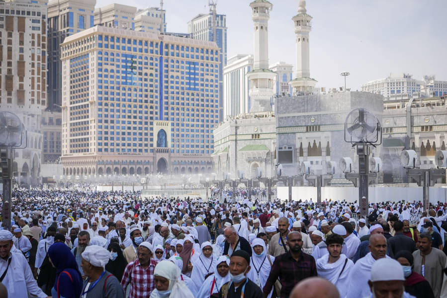 Jemaah umrah di Arab Saudi
