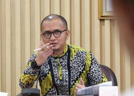 Staf Khusus Menteri Koperasi dan UKM Bidang Pembedayaan Ekonomi  Fiki Satari