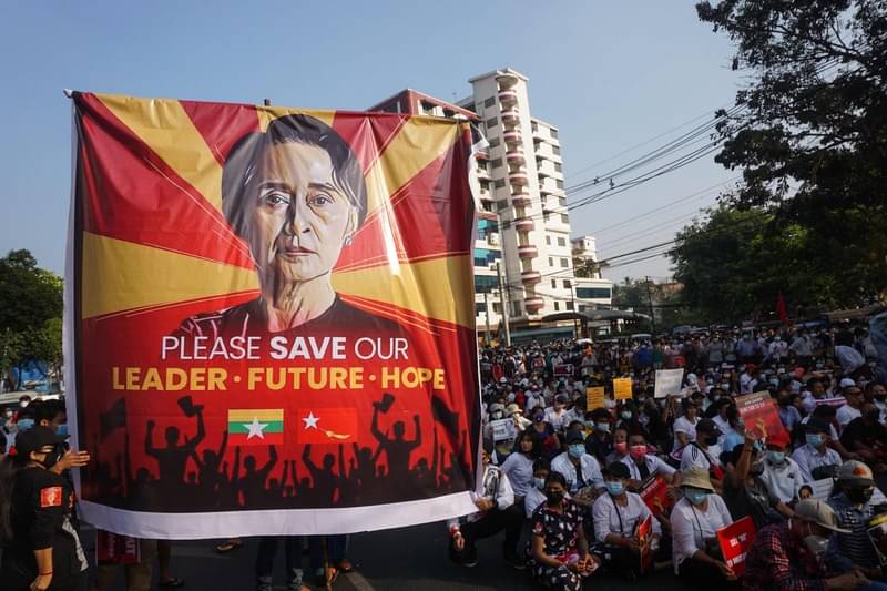 Demonstrasi menolak kekuasaan militer di Myanmar