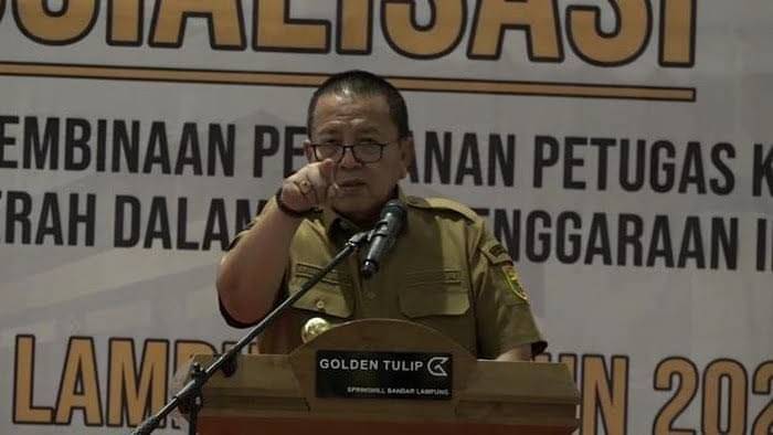 Gubernur Lampung Arinal Djunaidi khawatir kembali viral sampai melarang wartawan media mengambil gambar atau meliput kegiatannya. 