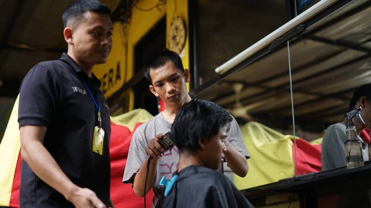 Salah satu aktivitas Yayasan Jeera dan warga binaan.