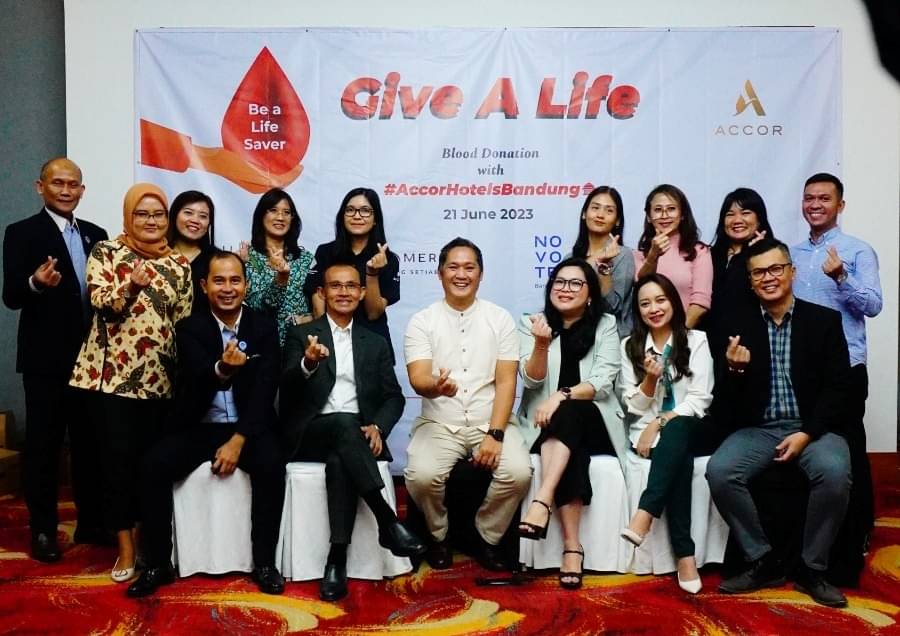 Kegiatan donor darah yang terbuka untuk umum ini diselenggarakan di Mercure Bandung Nexa Supratman.