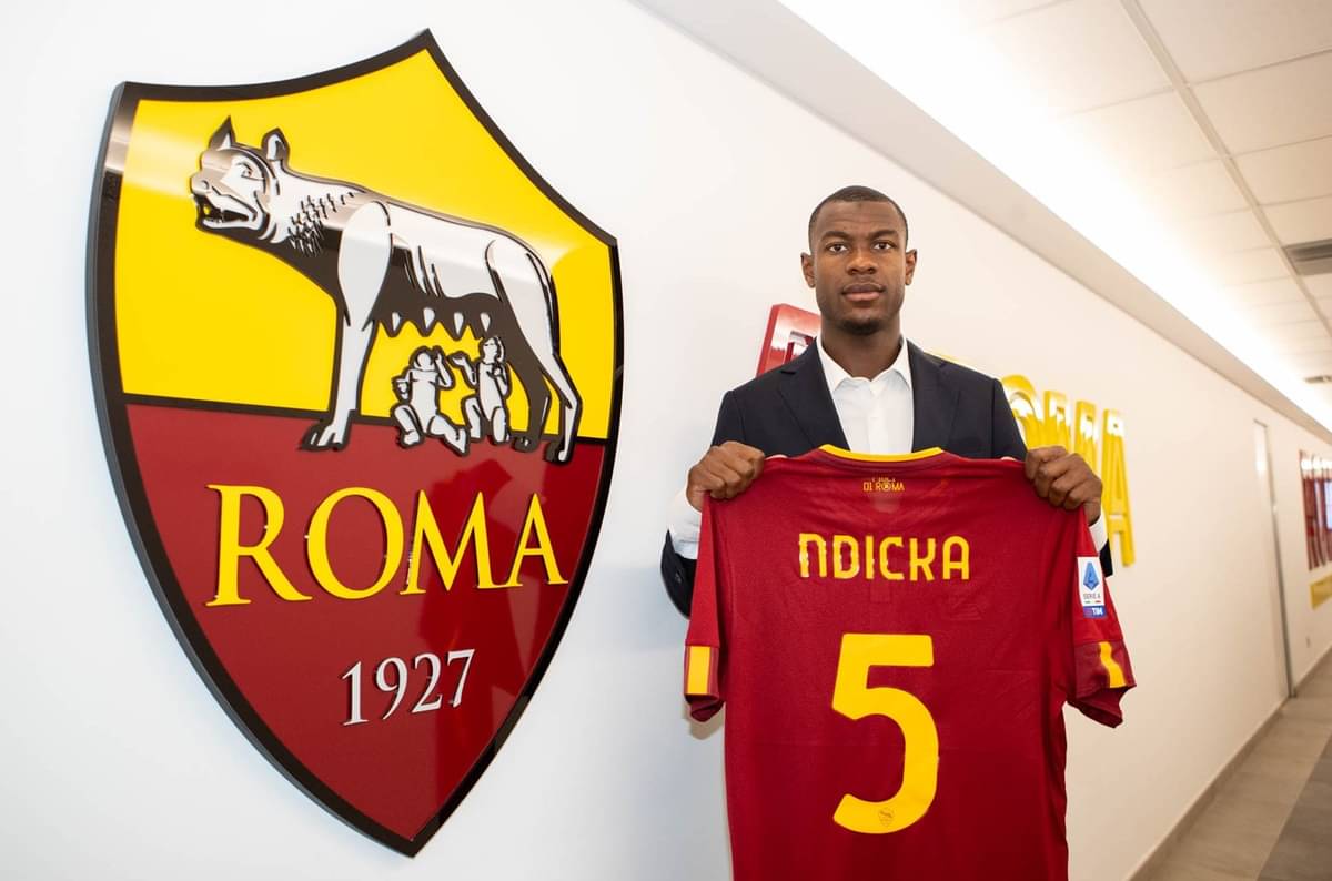 Bek baru AS Roma Evan Ndicka