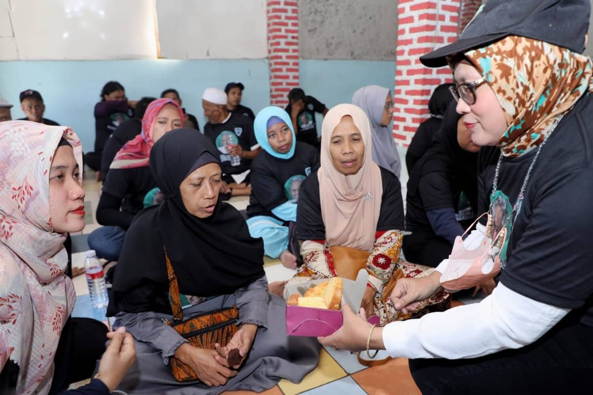 Pelatihan membuat kue brownies di Jakarta Timur