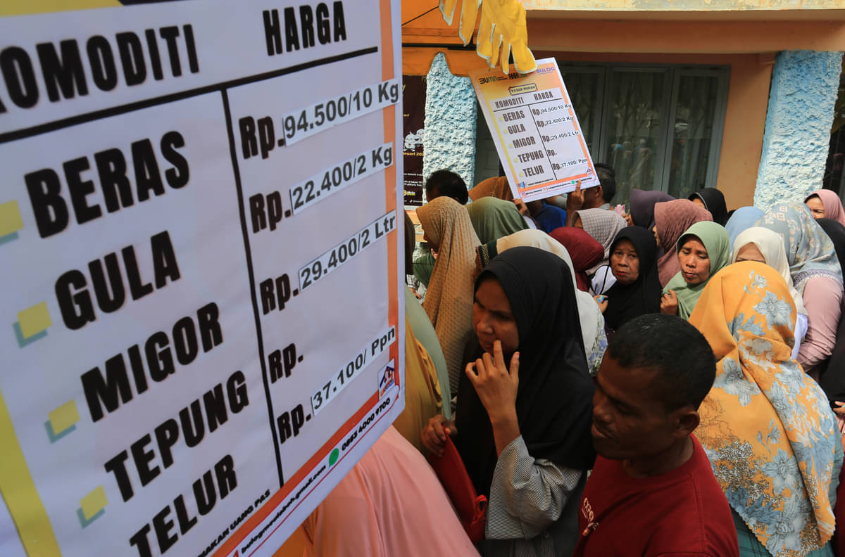 Pasar murah pengendalian harga di Aceh