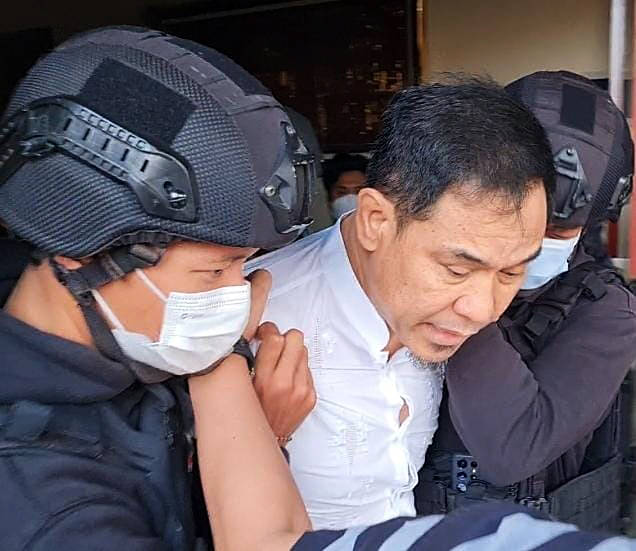 Mantan juru bicara FPI Munarman dinyatakan bebas dari Lapas Salemba, Jakarta Pusat, hari ini. 