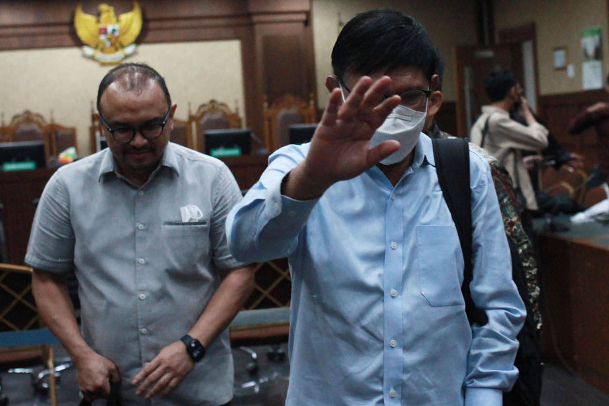 Dalam pledoi yang dibacakan kuasa hukumnya, Johnny G Plate menegaskan tidak menerima Rp17 miliar.