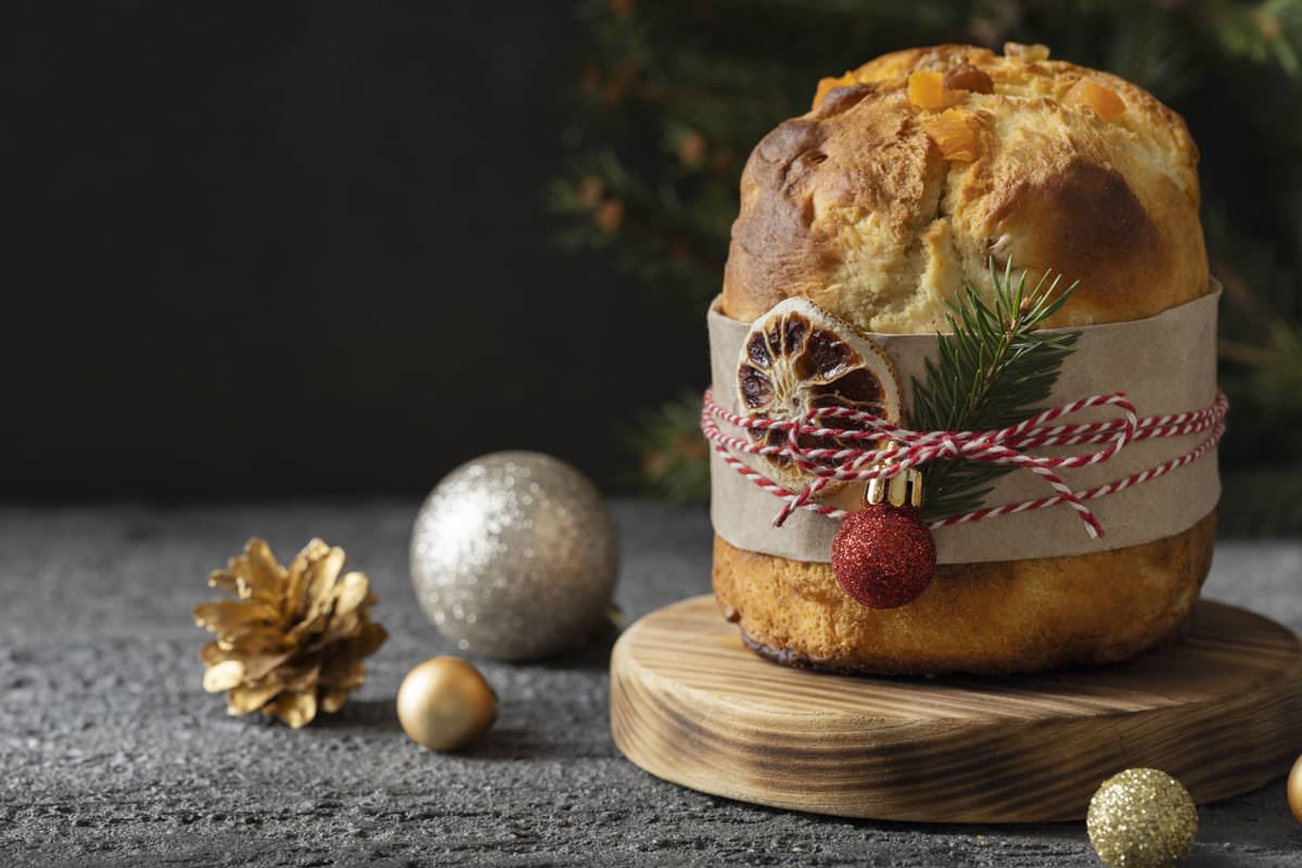 Ingin membuat kue untuk perayaan natal? Coba cek 12 resep kue ini.