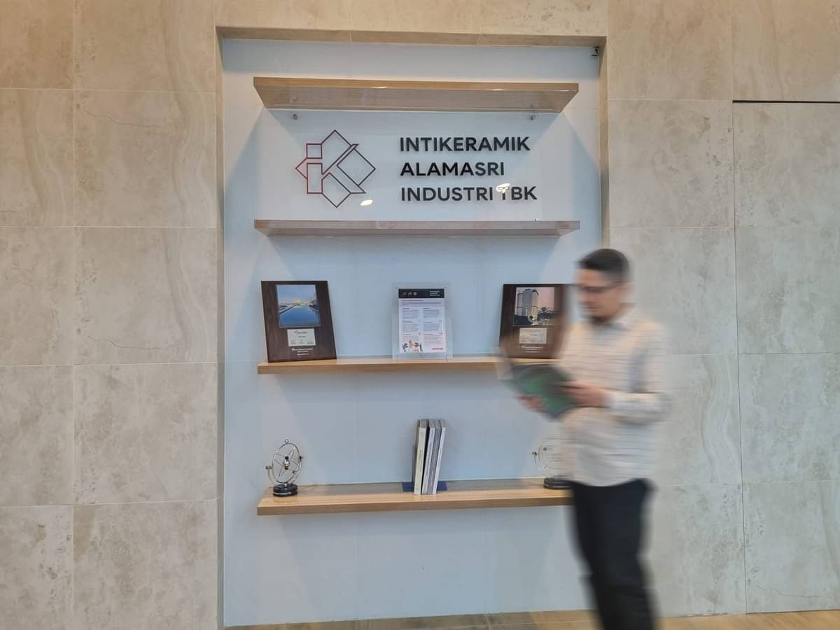 PT Intikeramik Alamasri Indonesia