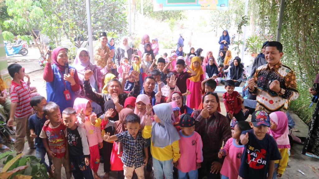  Kegiatan Erlangga Giat Literasi Keliling Nusantara di TBM Rumah Literasi Nasyiah, Kulon Progo, Daerah Istimewa Yogyakarta. 