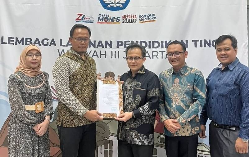 Universitas BSI (Bina Sarana Informatika) secara resmi menerima SK Mendikbudristek mengenai perubahan nama program studi.