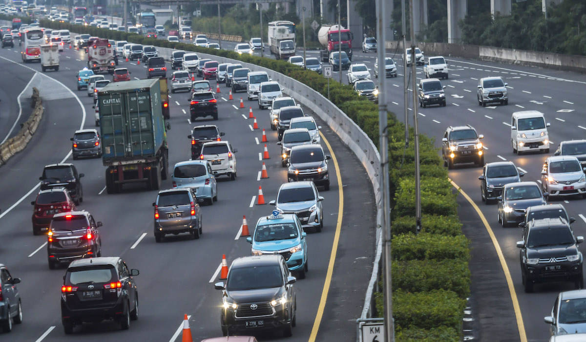 Pajak Kendaraan Bermotor di Jakarta direncanakan naik pada 2025