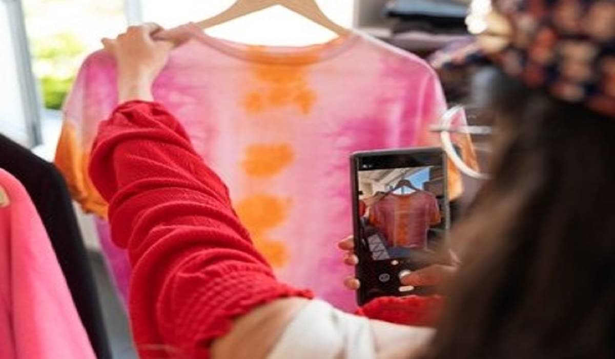 Ilustrasi live shopping