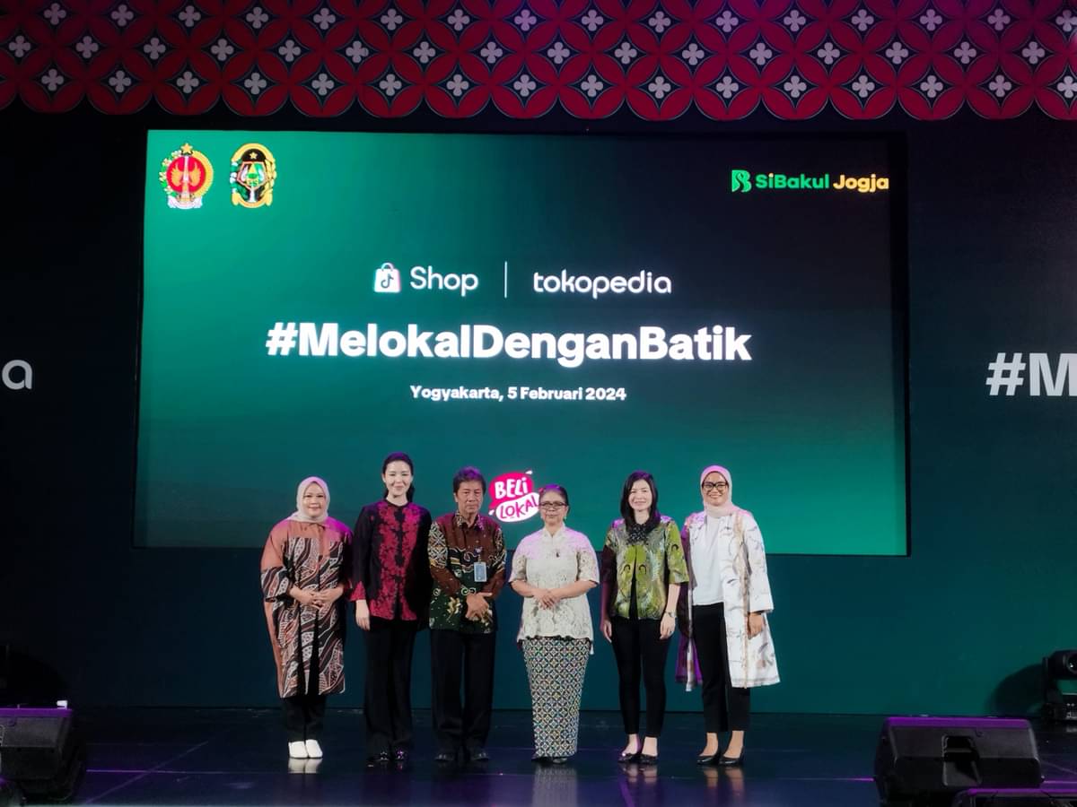 Para pengisi acara Melokal dengan Batik di Yogyakarta. 