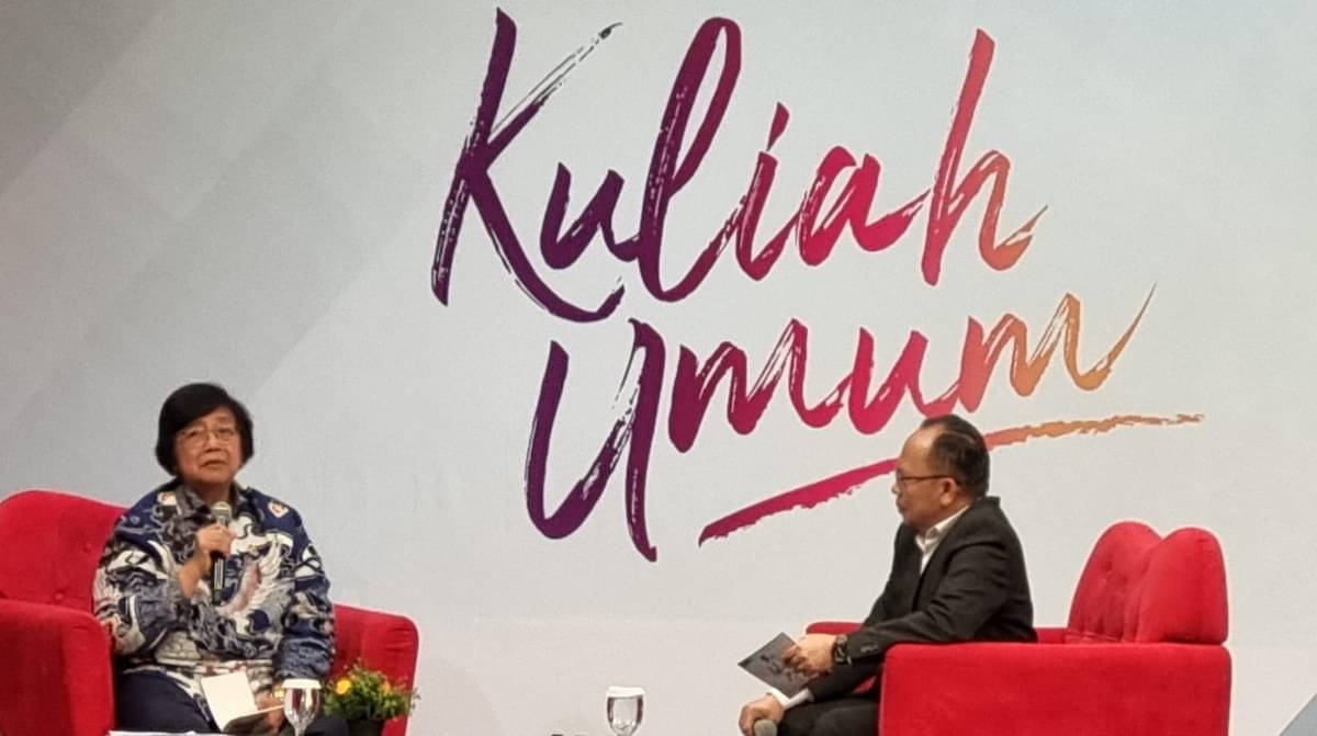 Menteri LHK Siti Nurbaya mengungkapkan peningkatan akses bagi rakyat untuk pengelolaan hutan.