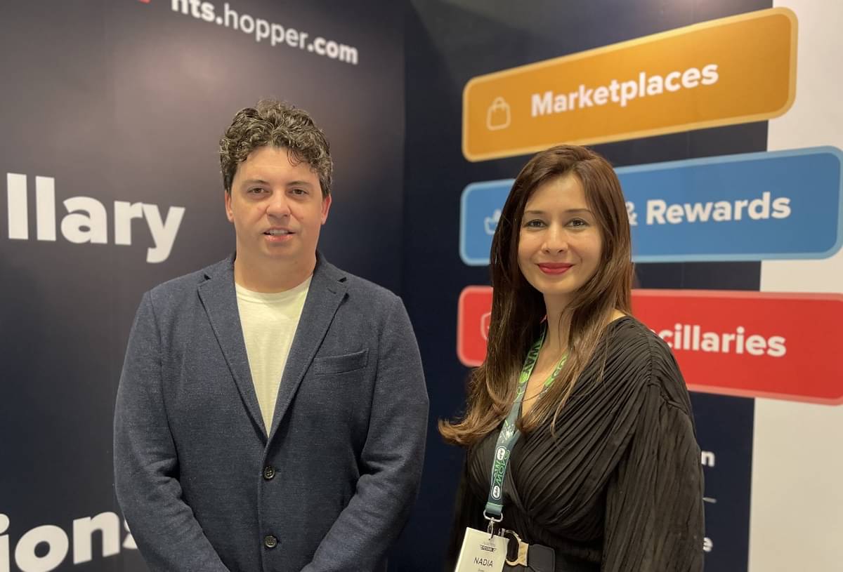 President and Co-Founder Hopper, Dakota Smith dan CEO AirAsia MOVE, Nadia Omer. 