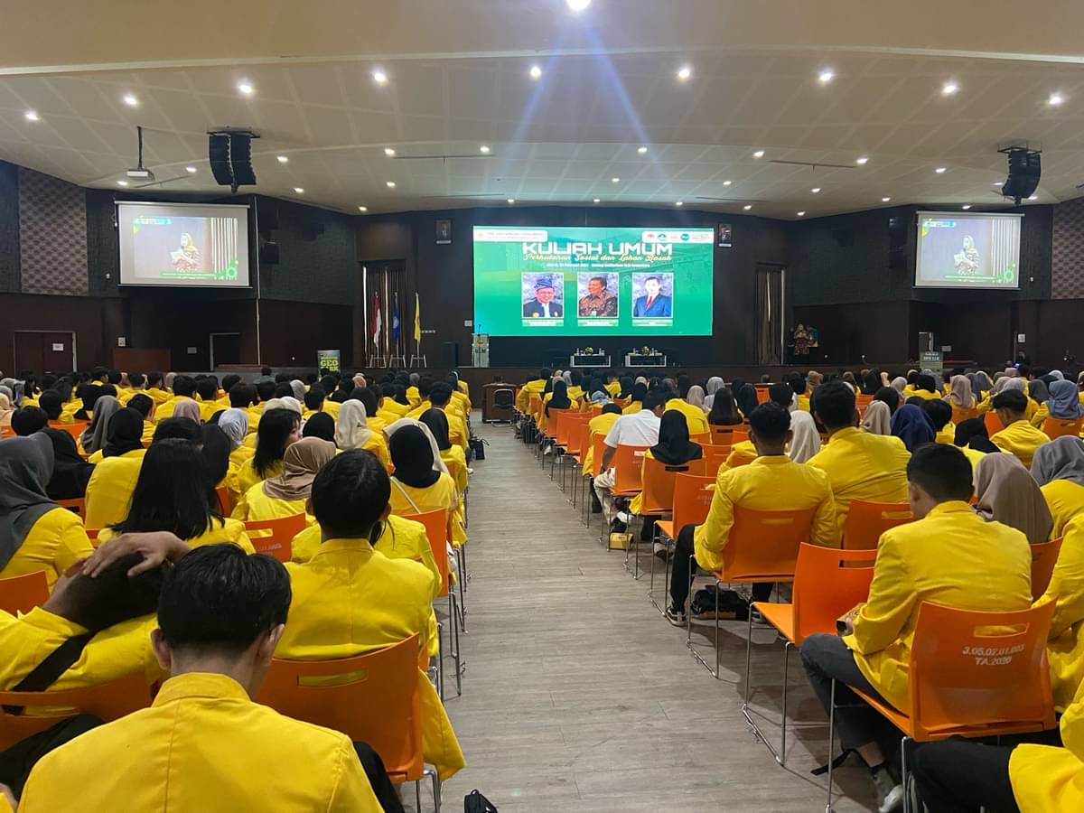 Kuliah umum bertema Potensi Lahan Basah Indonesia untuk Keberlanjutan Lingkungan dan Kesejahteraan Rakyat di niversitas Lambung 