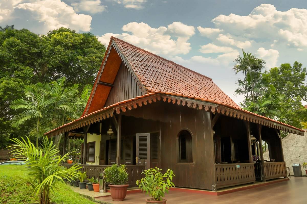 rumah adat Betawi