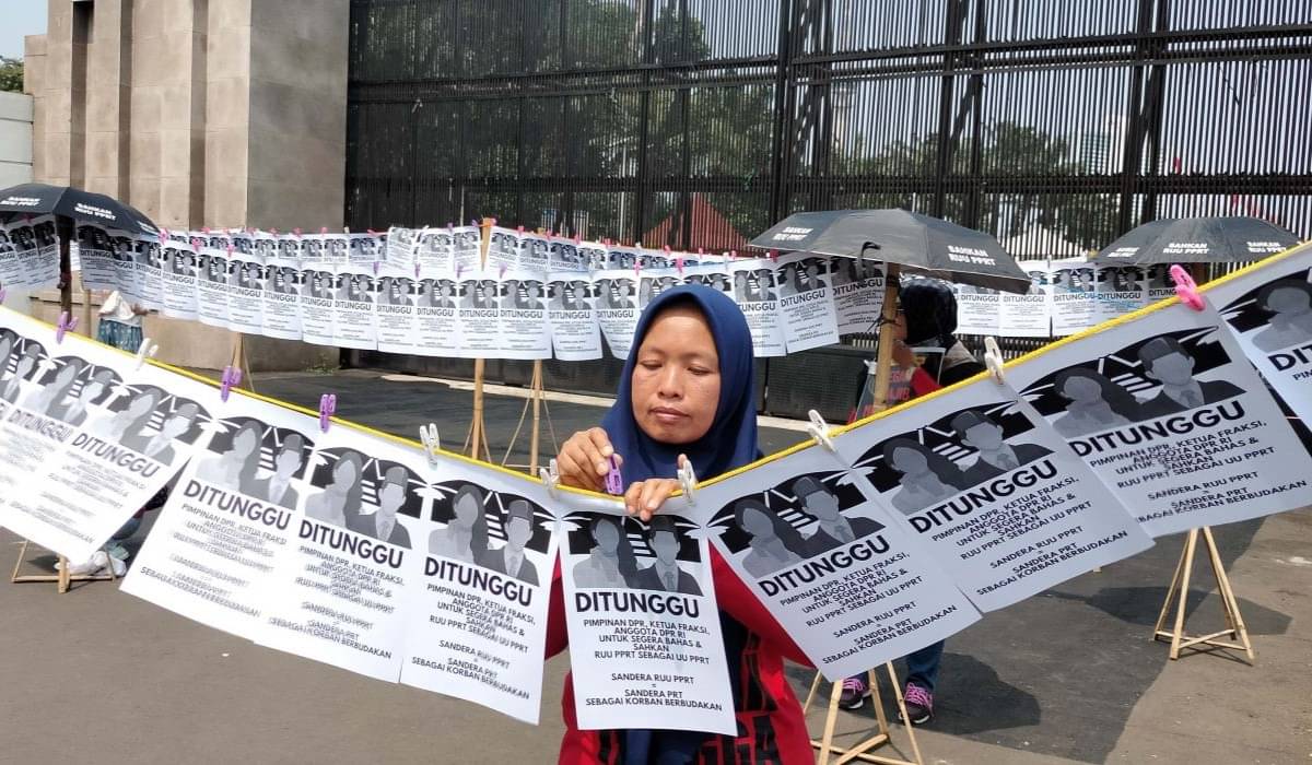 Kelompok sipil yang mendesak pengesahan Rancangan Undang-Undang Perlindungan Pekerja Rumah Tangga atau RUU PPRT