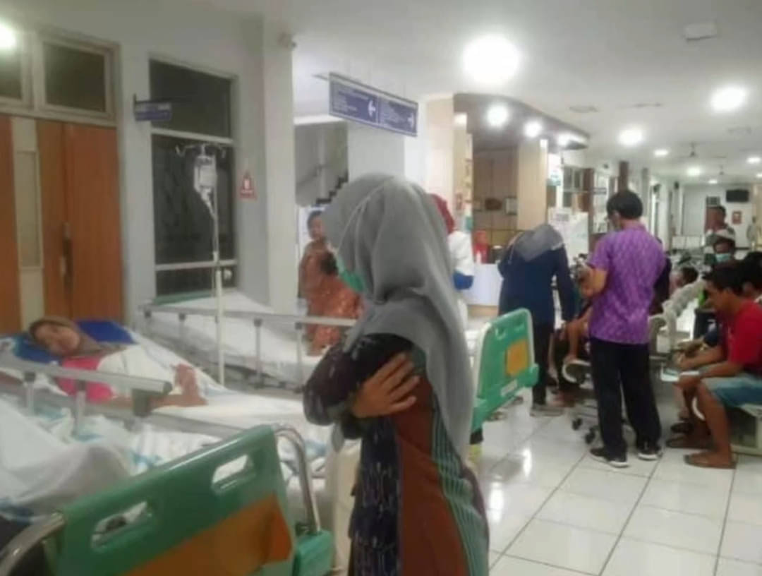 Kasus DBD di Kabupaten Jepara meningkat lagi, ruang rawat inap seluruh rumah sakit dan puskesmas di daerah itu penuh pasien DBD.