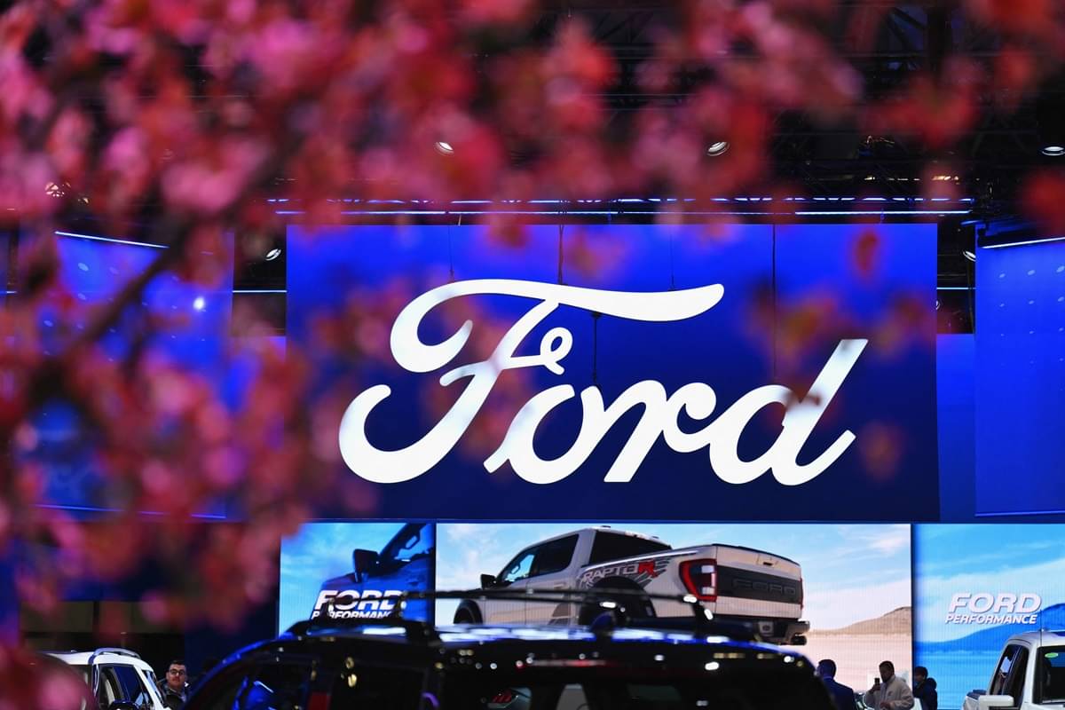 Meskipun Ford mengalami kerugian dalam bisnis kendaraan listriknya, penjualan bisnis armada berhasil menutupinya. 