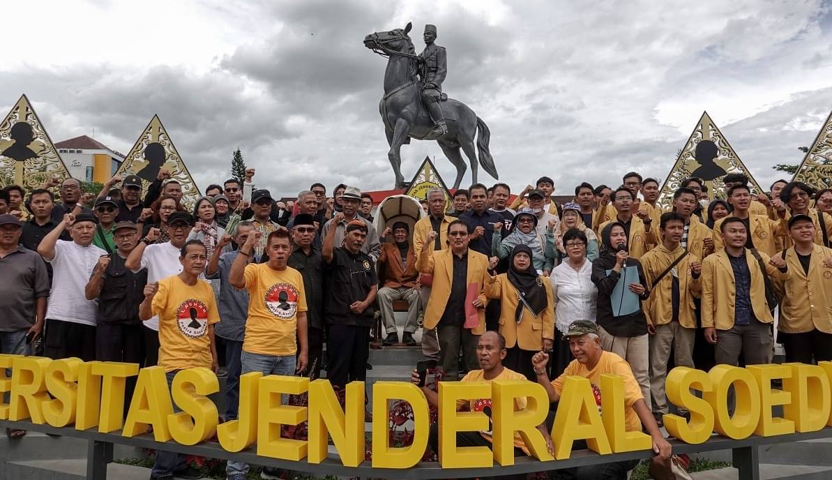 Ilustrasi: Civitas Academica Universitas Jenderal Soedirman membacakan pernyataan sikap mengenai kondisi demokrasi Indonesia