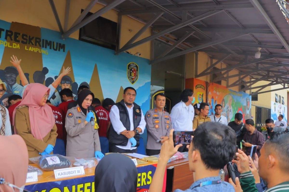 Polda Lampung membongkar kasus prostitusi di kos-kosan di Jalan Soekarno Hatta