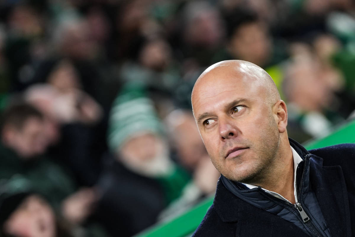 Reaksi pelatih Feyenoord asal Belanda, Arne Slot, selama pertandingan sepak bola grup E Liga Champions UEFA antara Celtic dan Feyenoord di s