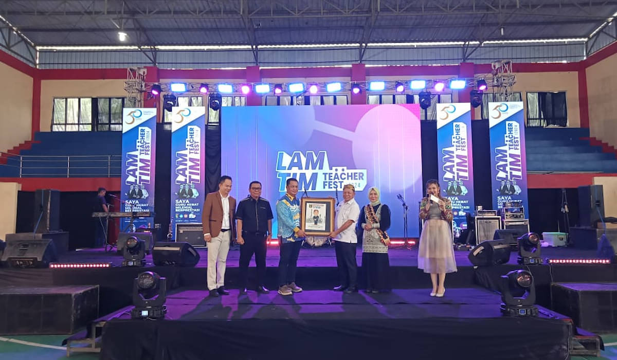 Lampung Post Berkomitmen Cerdaskan Guru Milenial di Lampung Timur 