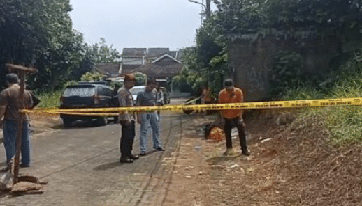 Lokasi penemuan jenazah terbungkus sarung di Pamulang Selatan