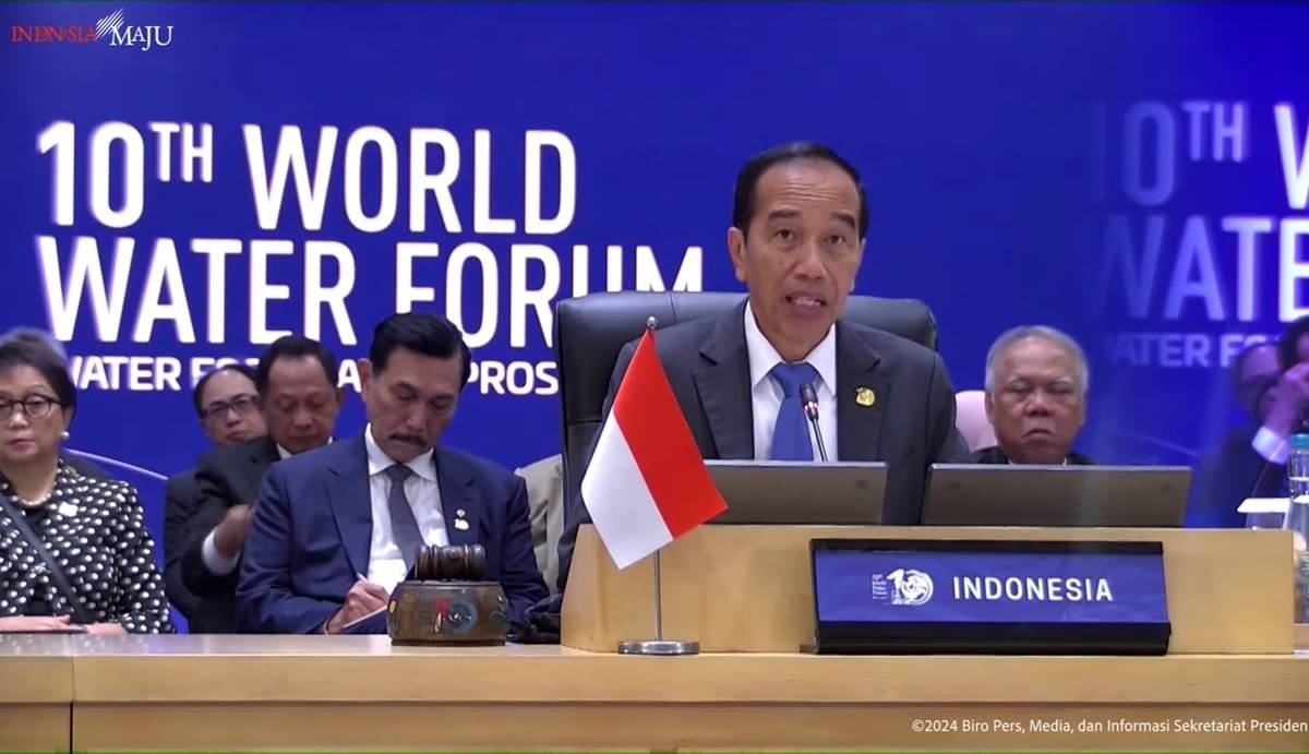 Presiden Jokowi  memamerkan restorasi Sungai Citarum dan Pembangkit Listrik Tenaga Surya (PLTS) Terapung Cirata di WWF ke-10.