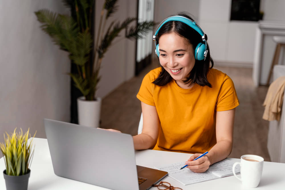 Kuliah Online, Alternatif Cara Jadi Sarjana Sambil Bekerja