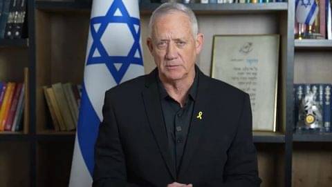 Benny Gantz, anggota kabinet perang Israel, mengundurkan diri. 