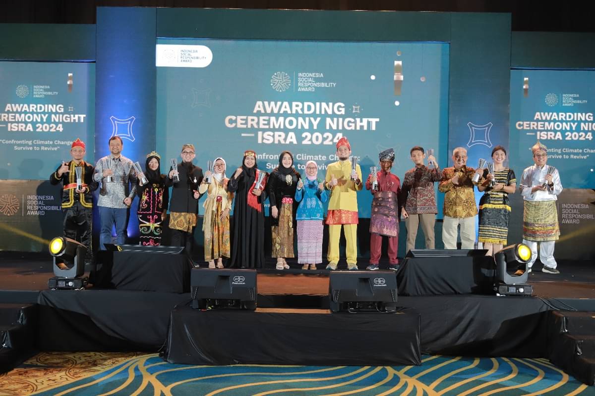 Para pemenang paper ilmiah terkait perubahan iklim dalam kegiatan ISRA 2024