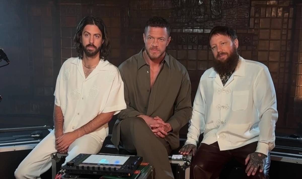 Dan Reynolds, vokalis Imagine Dragons, mengungkapkan kecintaan mereka pada video game terkadang membuat mereka terlambat