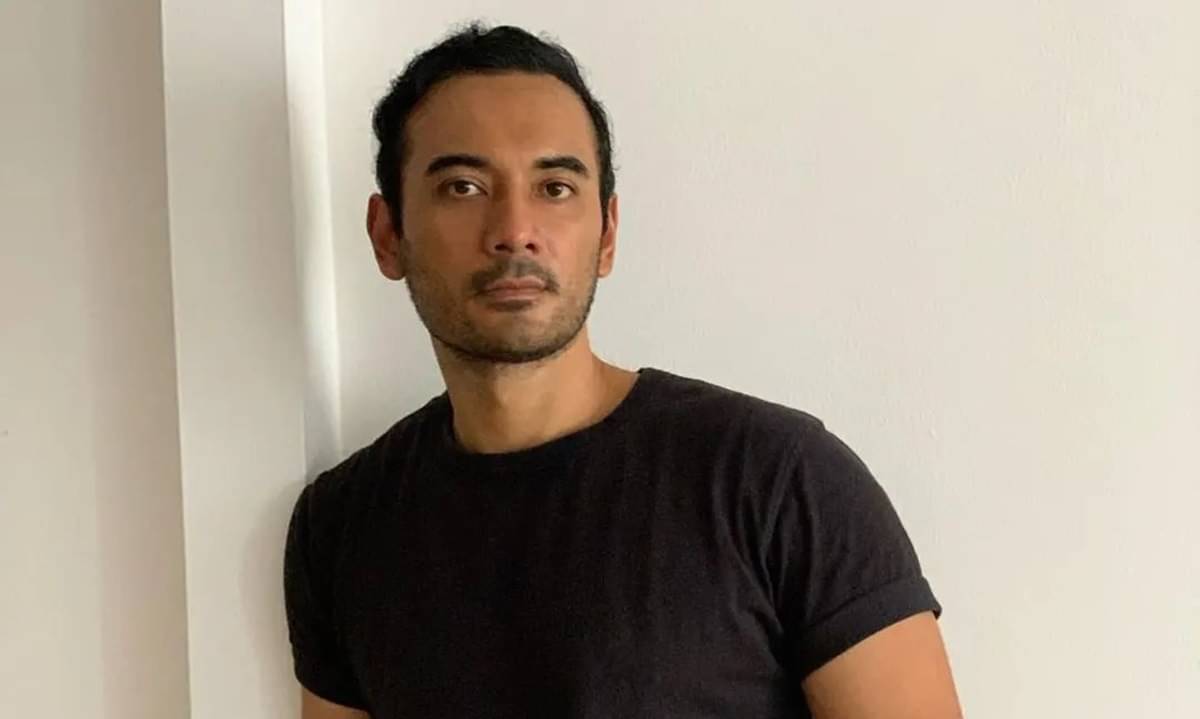 Aktor Ario Bayu mengungkapkan cintanya pada seni peran muncul ketika dia bersekolah di Selandia Baru. 