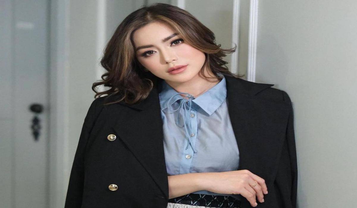 Deretan artis yang melakukan operasi plastik