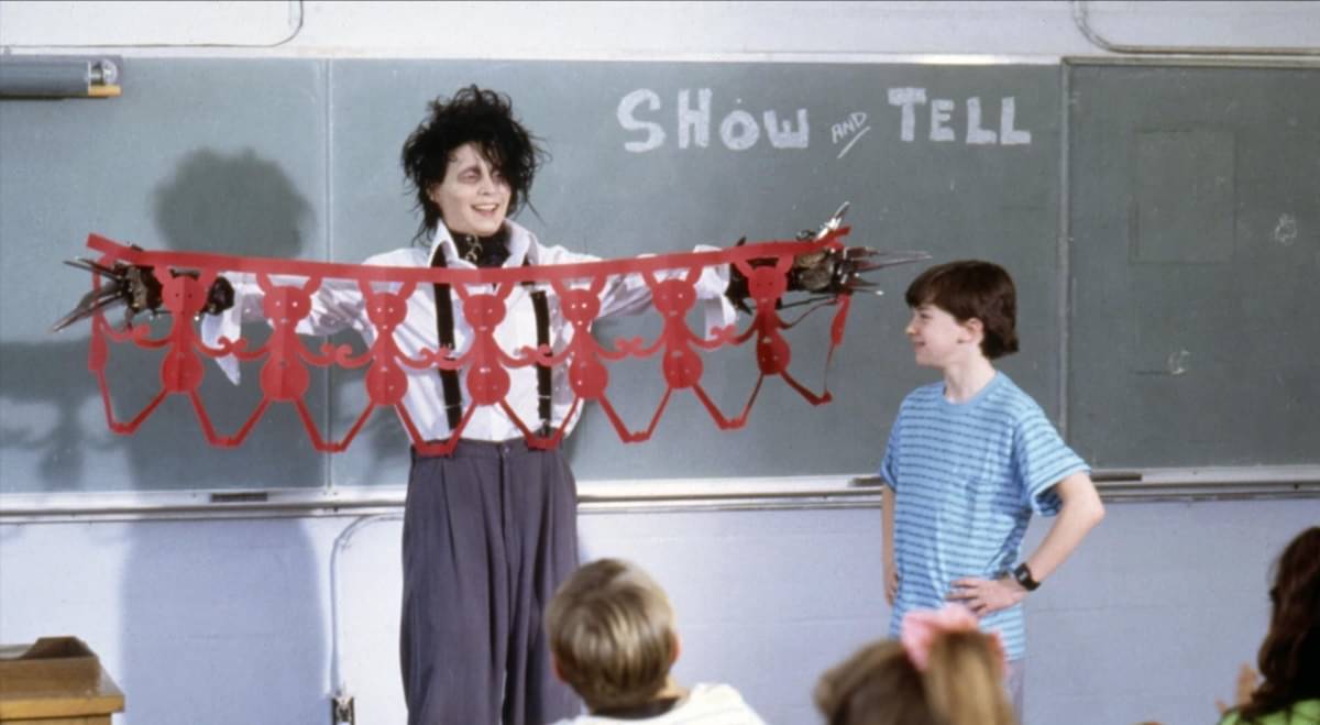 Johnny Depp berperan sebagai Edward Scissorhands
