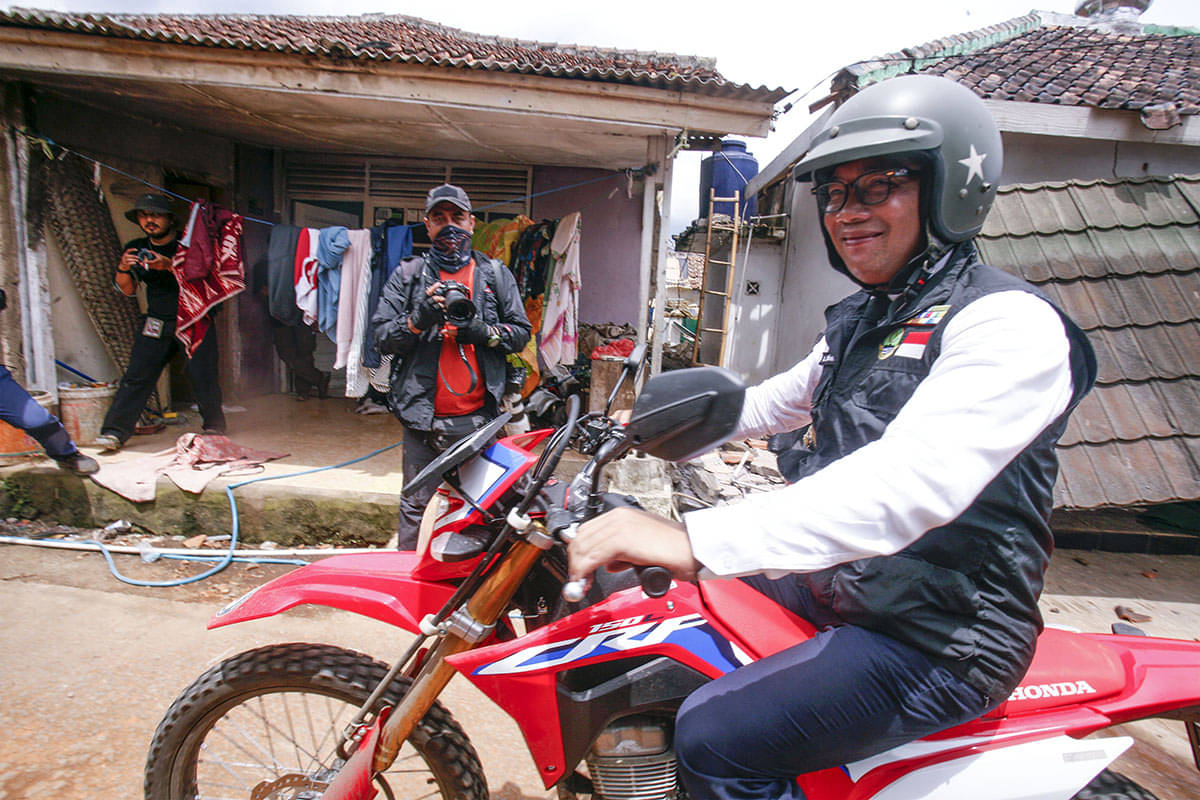 Ridwan Kamil (kanan).