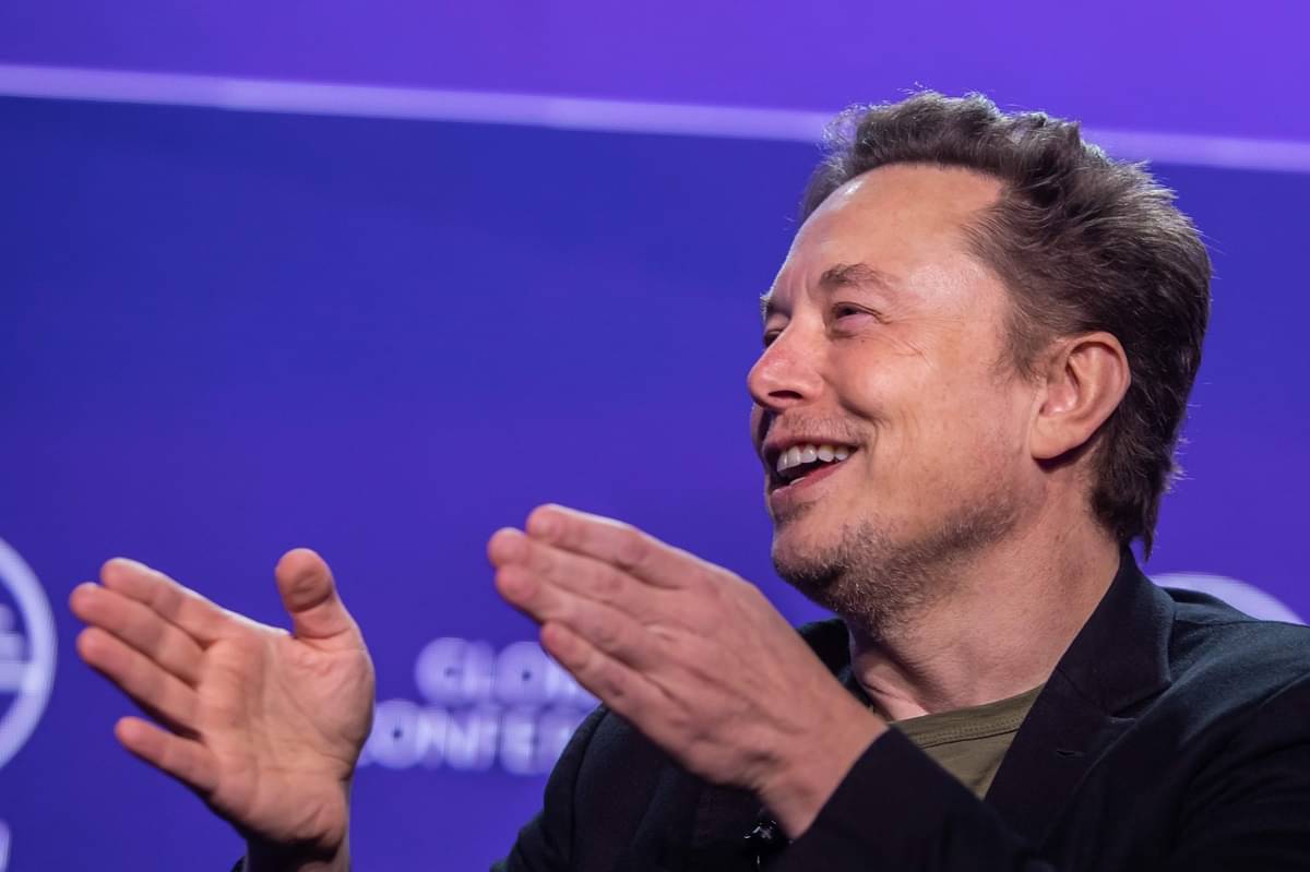 Elon Musk telah mencabut gugatannya terhadap OpenAI dan para pendirinya, yang menuduh mereka melanggar janji untuk mengembangkan kecerdasan 