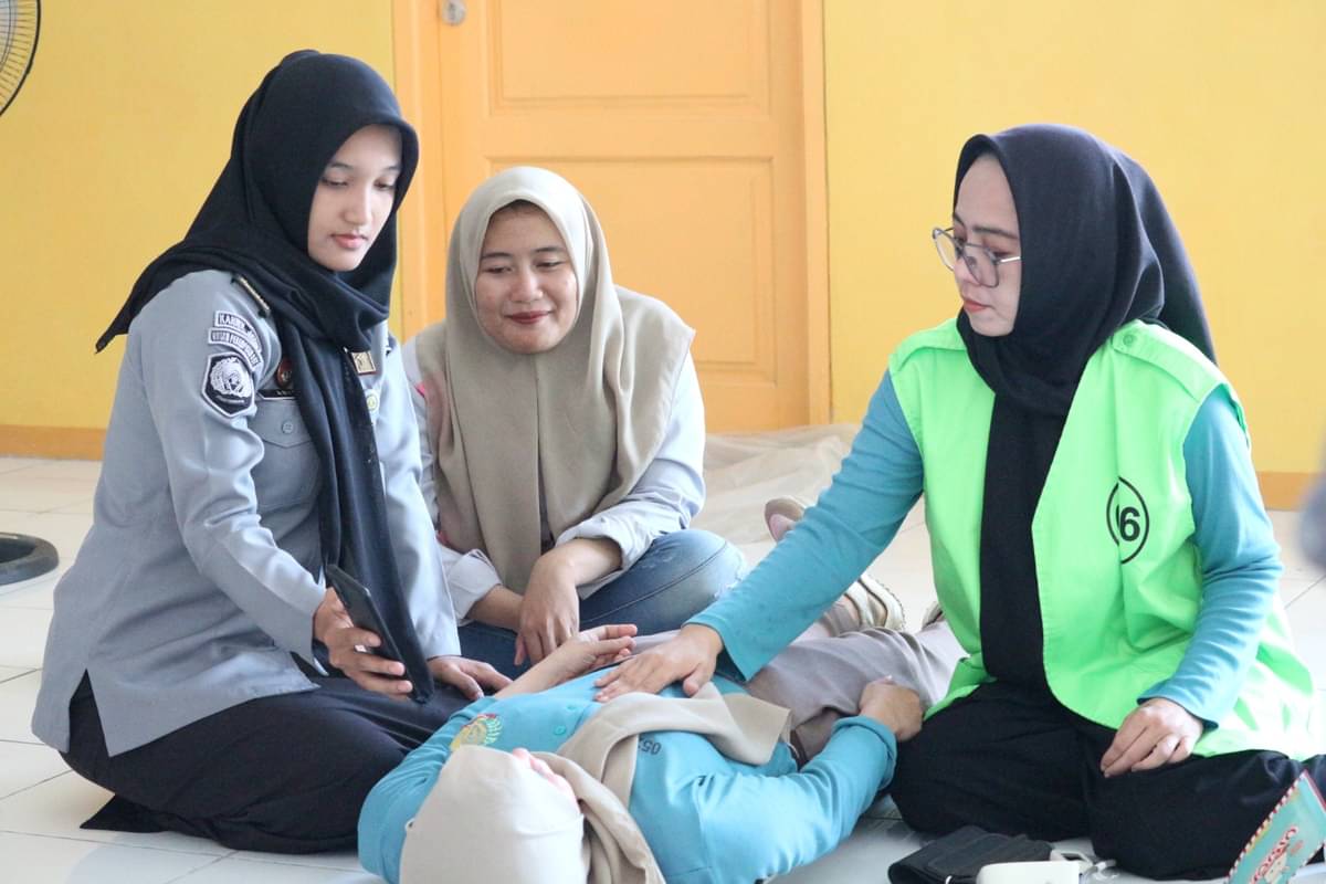 Tiga warga binaan Rutan Perempuan Surabaya dilatih menjadi kader kesehatan