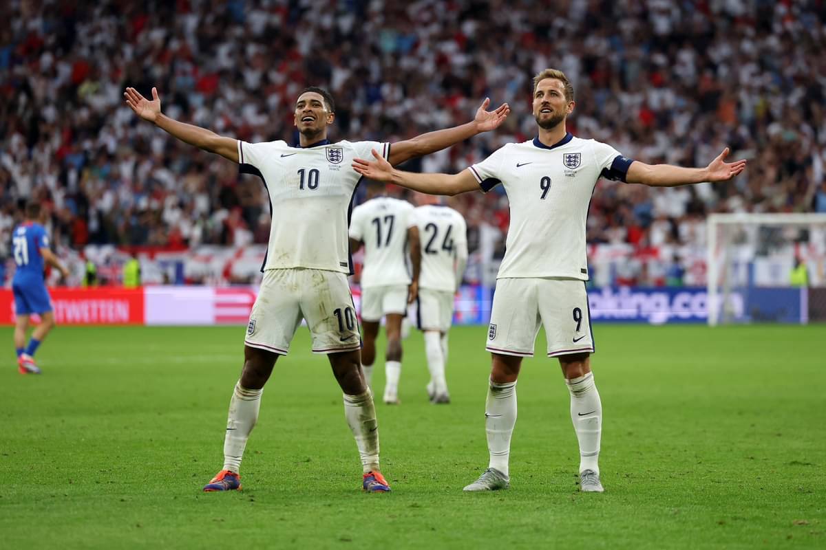 Harry Kane dan Jude Bellingham. 
