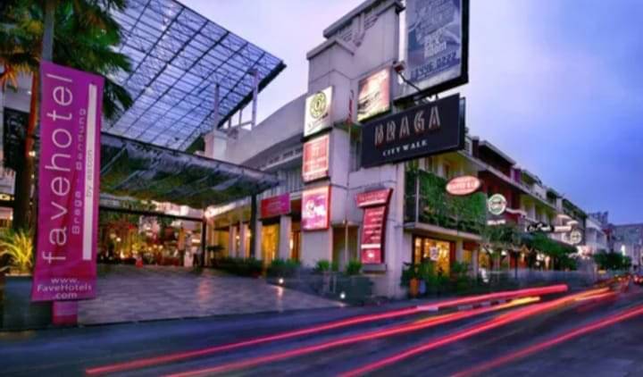 Fave Hotel Braga Bandung menyemarakkan Braga Beken dengan promosi Stay Beken 