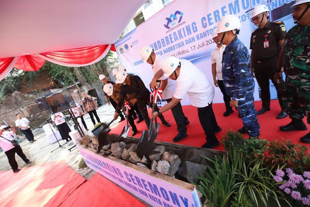 Peletakan batu pertama pembangunan Gedung Rehabilitasi Narkoba Kota Bandung