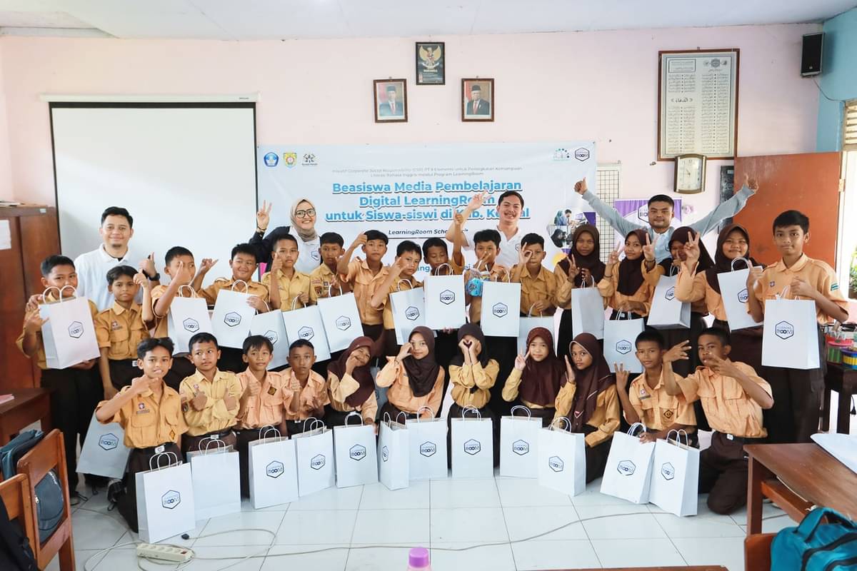 Ratusan siswa SD 02 Ketapang Kendal jalani pendidkan bahasa inggris interaktif